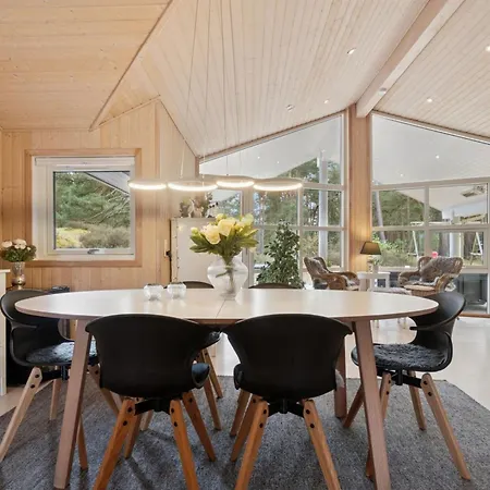 Bergulv - 75m From The Sea By Interhome