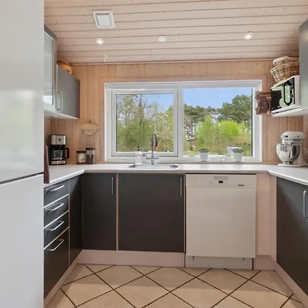 Bergulv - 75m From The Sea By Interhome *