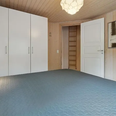 Bergulv - 75m From The Sea By Interhome
